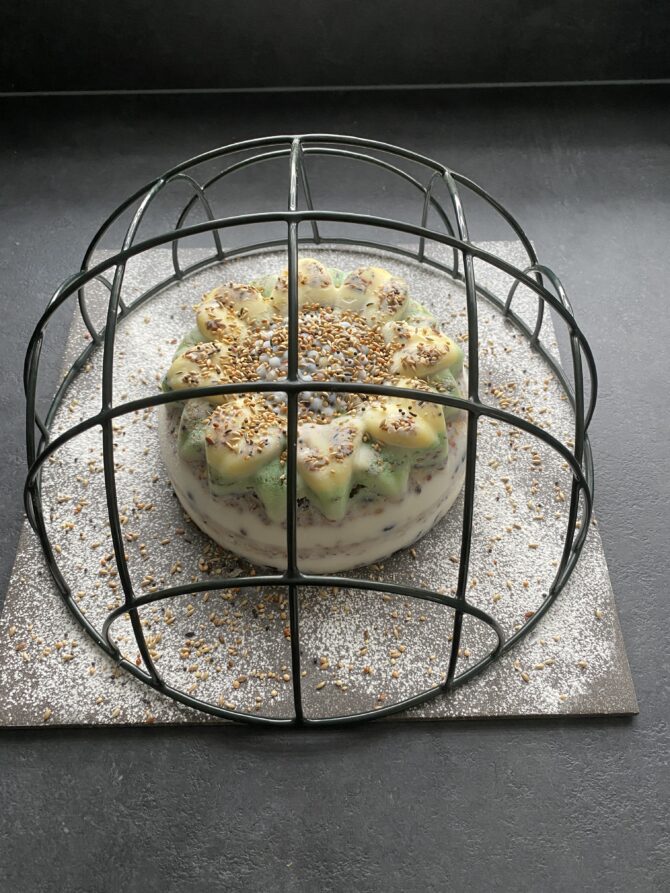 Hanging basket